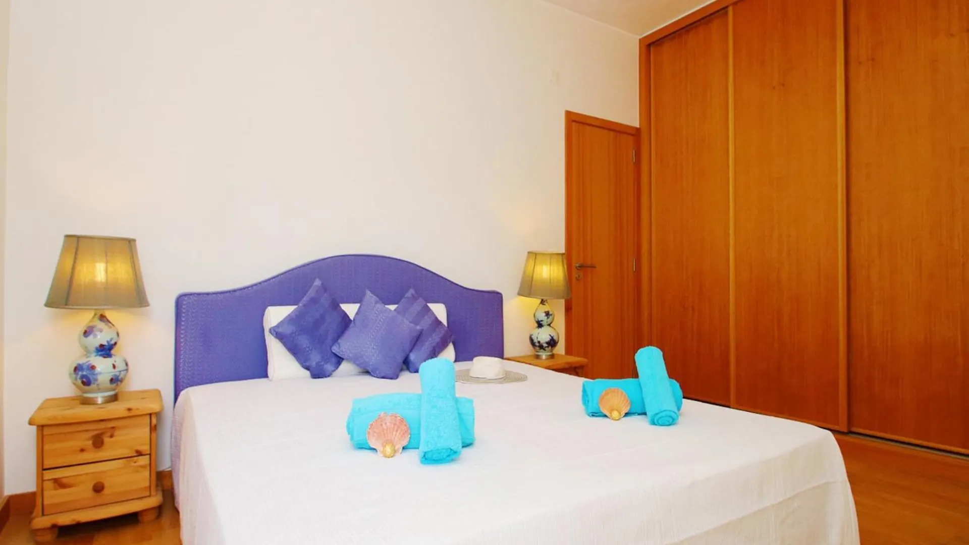 Mykonos Marina Retreat Apartment Albufeira